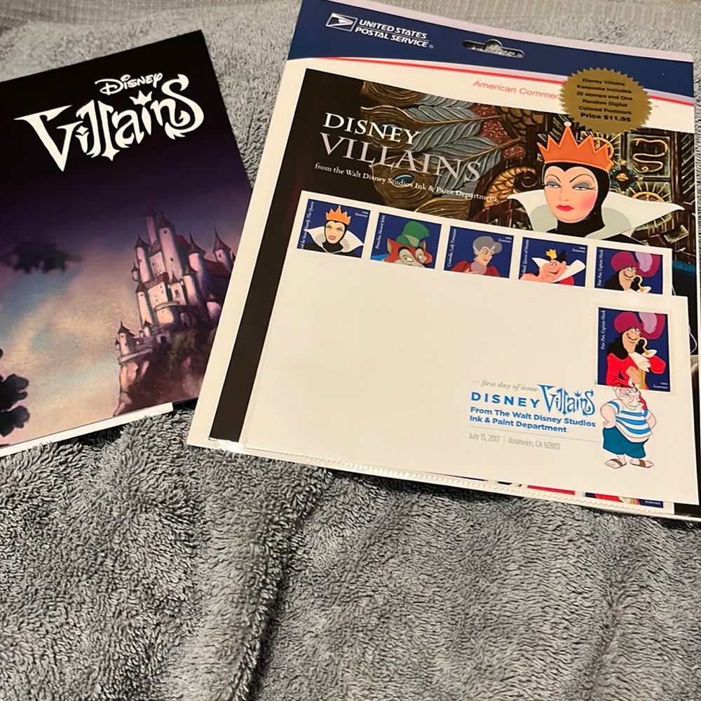 Disney Villains keepsake sheet of 20 stamps and a first day issue included MINT